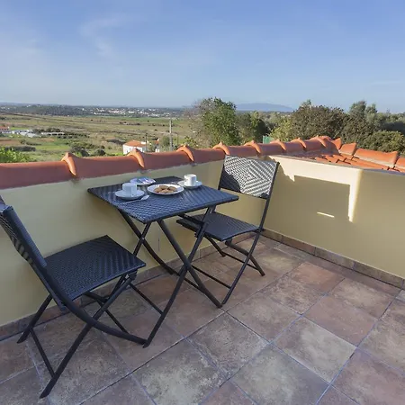 Casa Da Falfeira Bed & Breakfast *